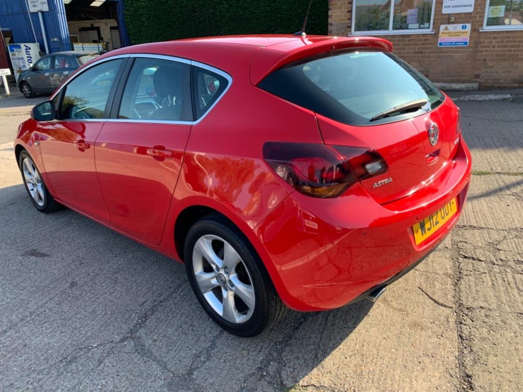 VAUXHALL ASTRA