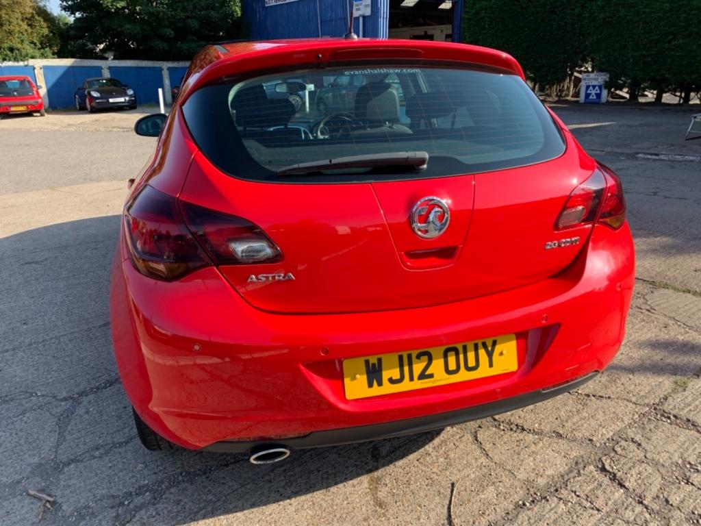VAUXHALL ASTRA