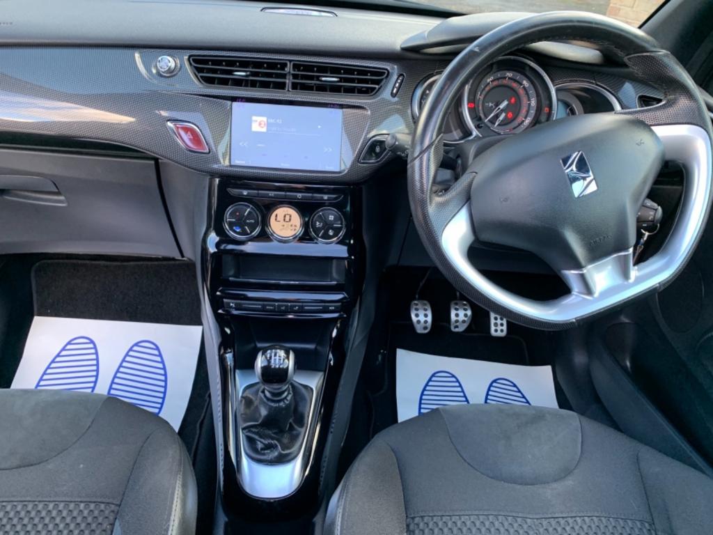 DS AUTOMOBILES D3 CABRIO