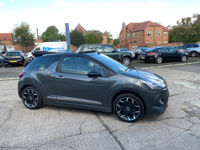 DS AUTOMOBILES D3 CABRIO BLUEHDI DSPORT SS