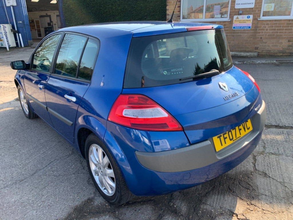 RENAULT MEGANE