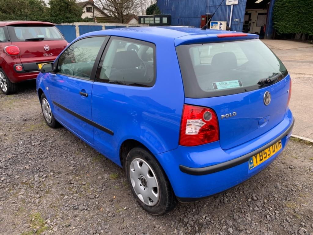 VOLKSWAGEN POLO