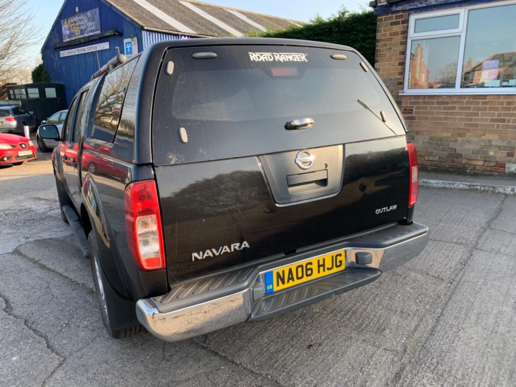 NISSAN NAVARA
