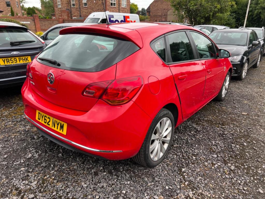 VAUXHALL ASTRA