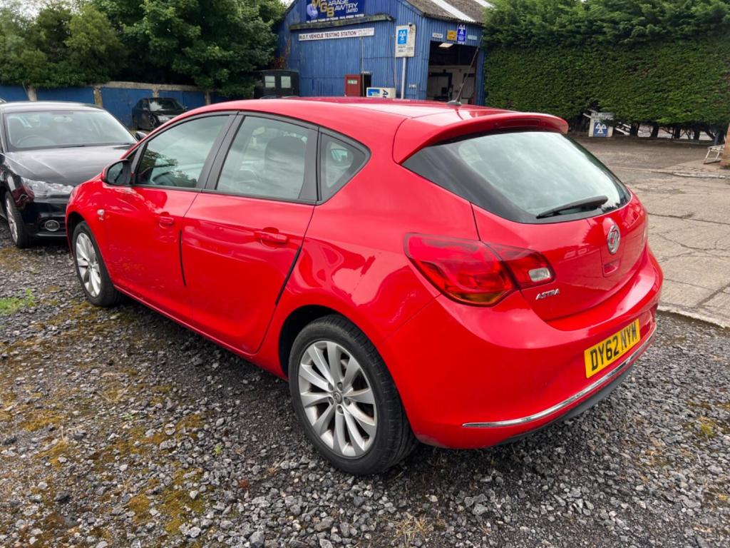 VAUXHALL ASTRA