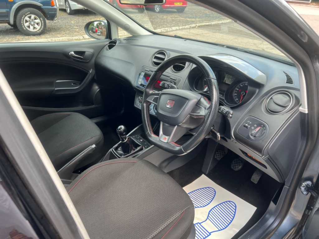 SEAT IBIZA