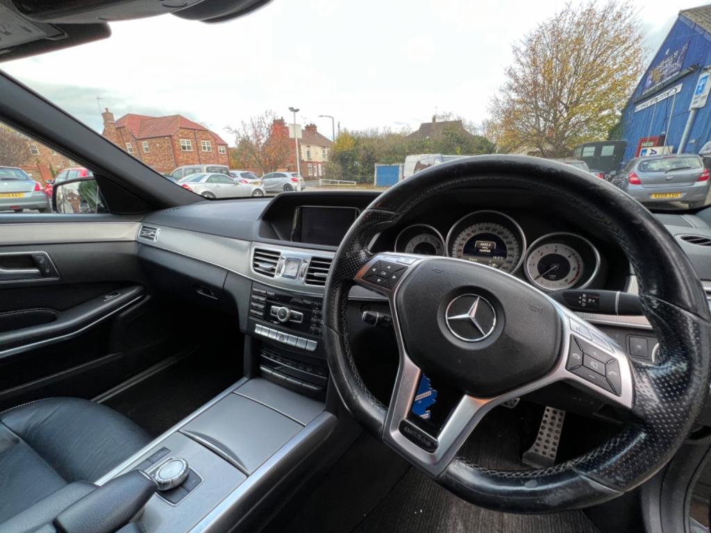 MERCEDES-BENZ E CLASS