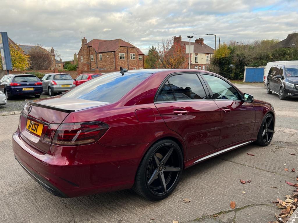 MERCEDES-BENZ E CLASS