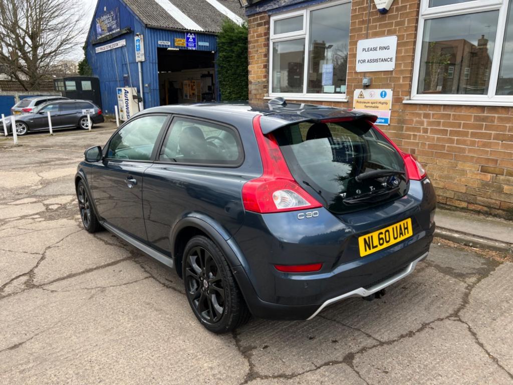 VOLVO C30