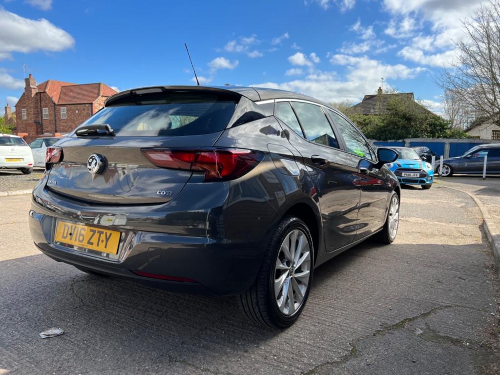VAUXHALL ASTRA