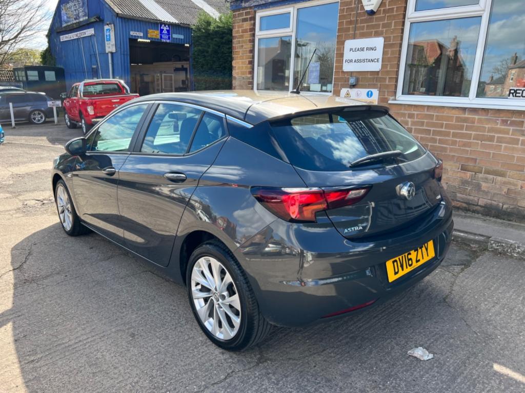 VAUXHALL ASTRA