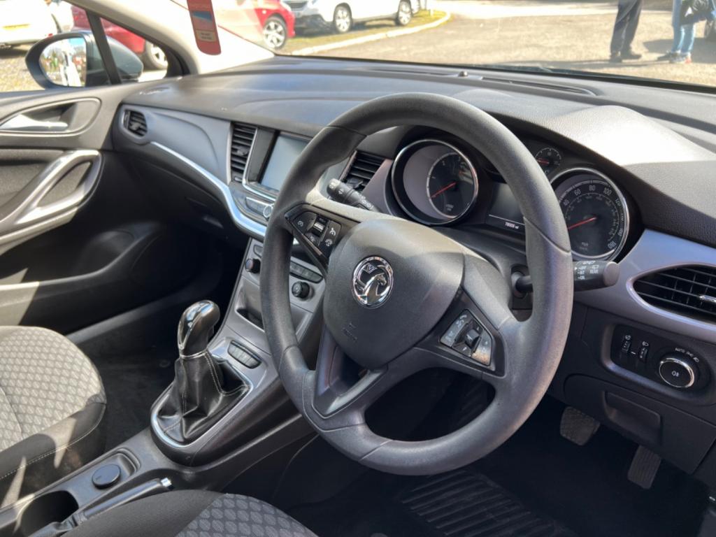 VAUXHALL ASTRA