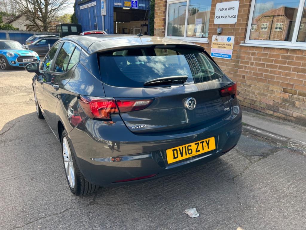 VAUXHALL ASTRA