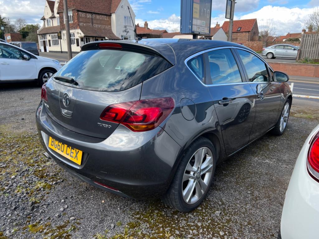 VAUXHALL ASTRA