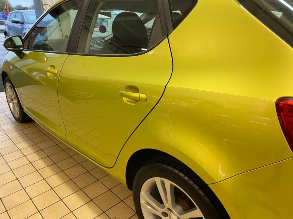 SEAT IBIZA
