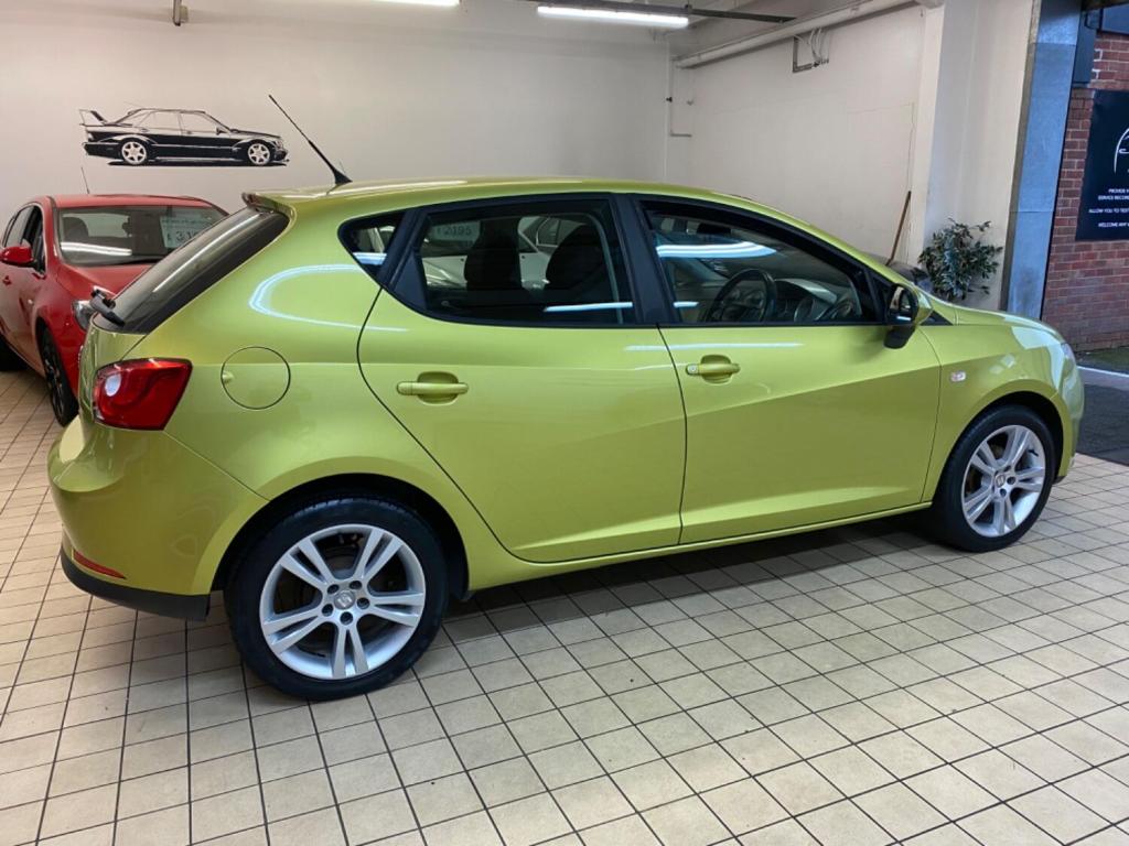 SEAT IBIZA