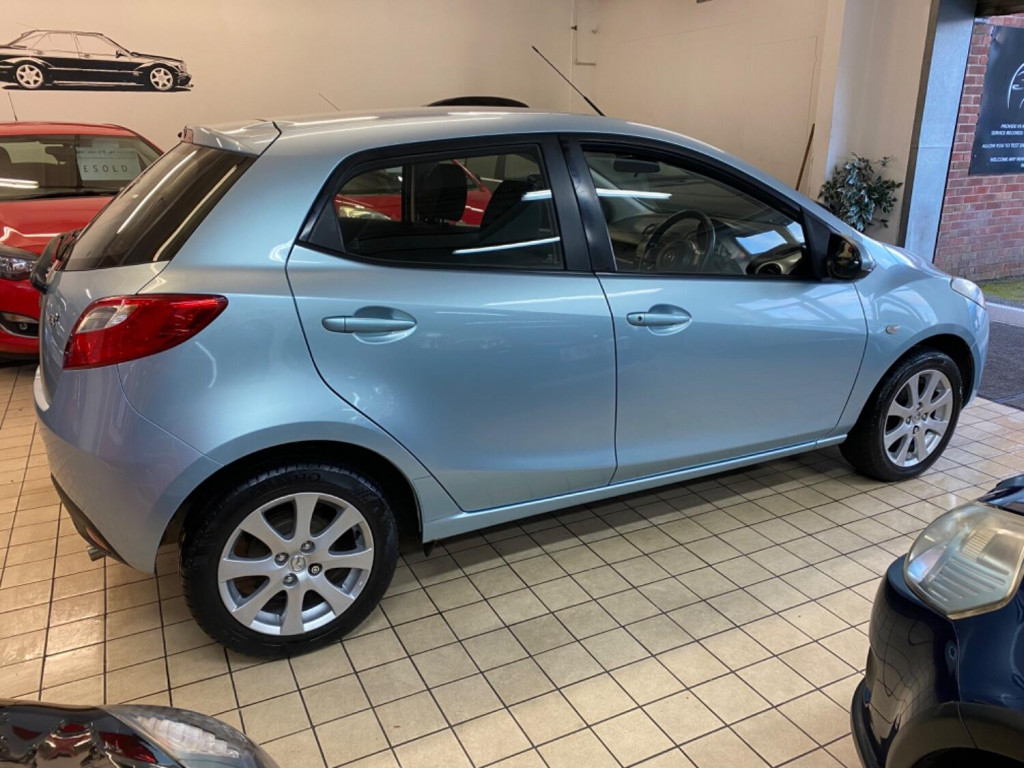 MAZDA MAZDA2