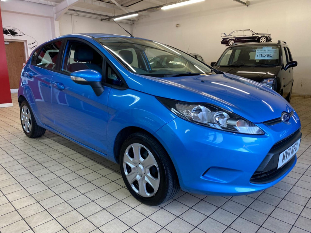 View FORD FIESTA 1.3 Edge 