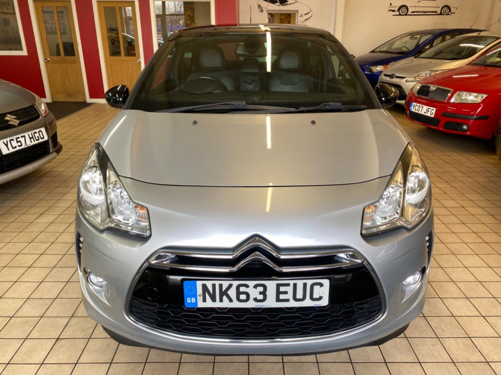 View CITROEN DS3 1.6 e-HDi Airdream DSport 