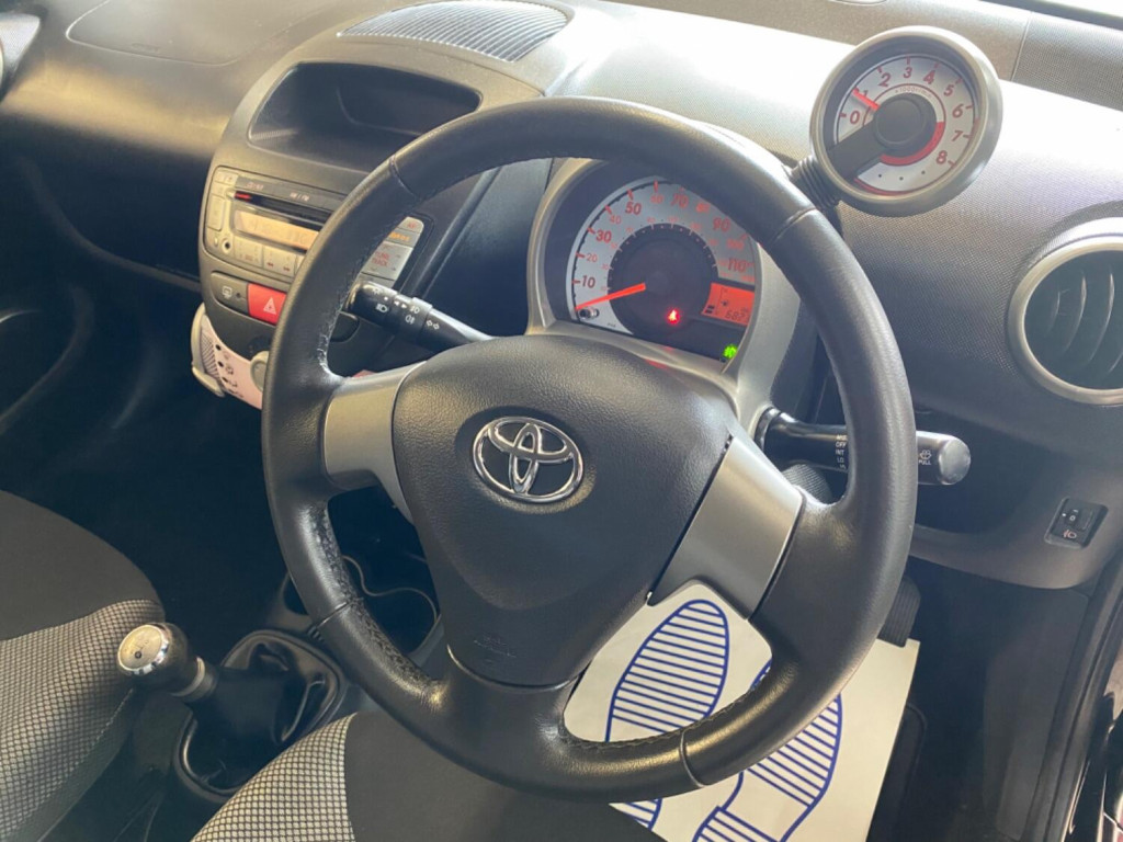 TOYOTA AYGO