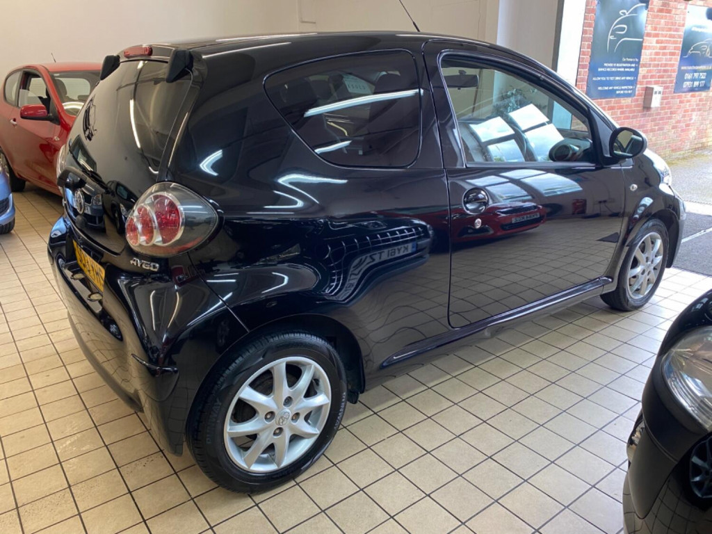 TOYOTA AYGO
