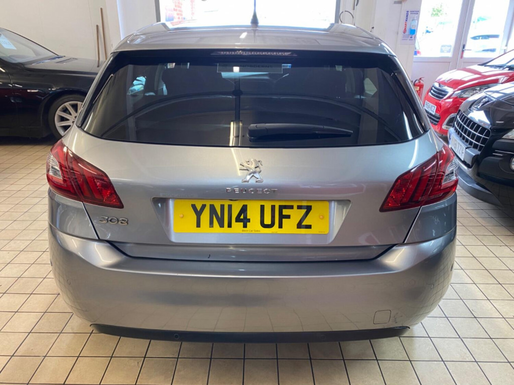 PEUGEOT 308