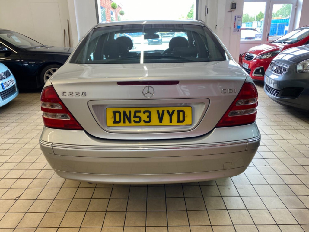 MERCEDES-BENZ C CLASS