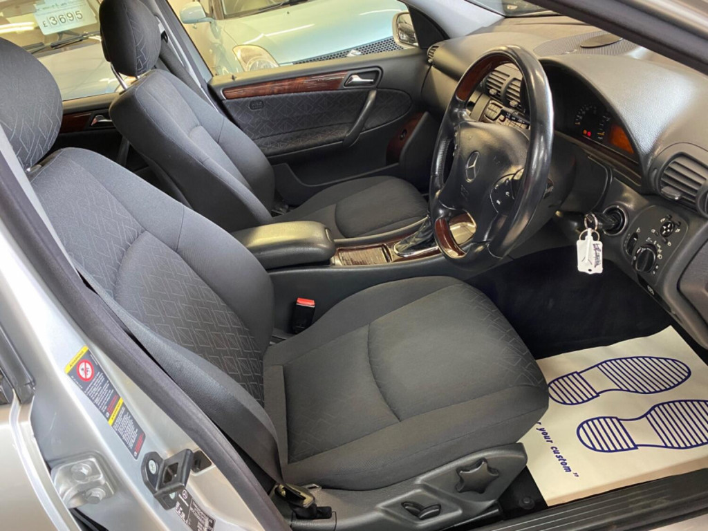 MERCEDES-BENZ C CLASS