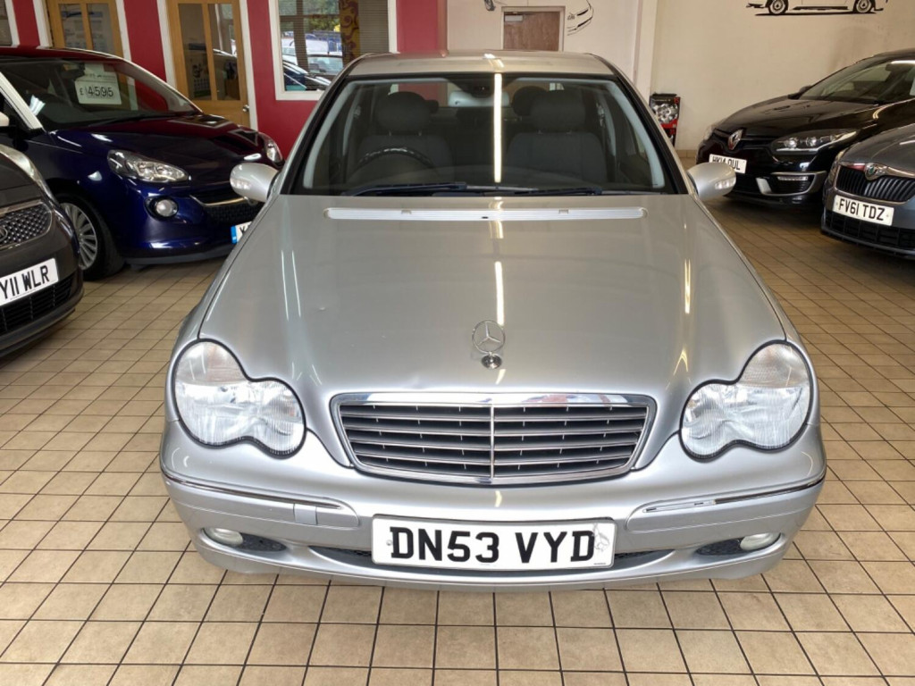 View MERCEDES-BENZ C CLASS 2.1 C220 CDI Elegance SE