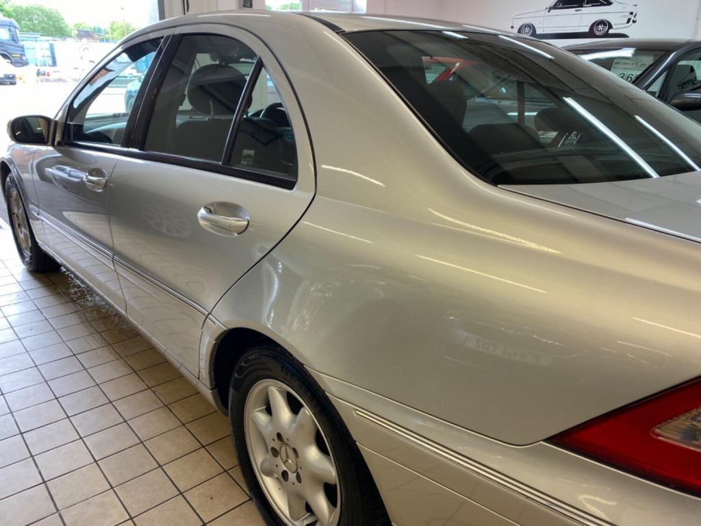 MERCEDES-BENZ C CLASS