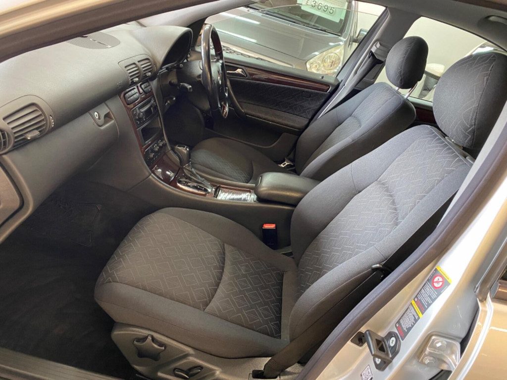 MERCEDES-BENZ C CLASS