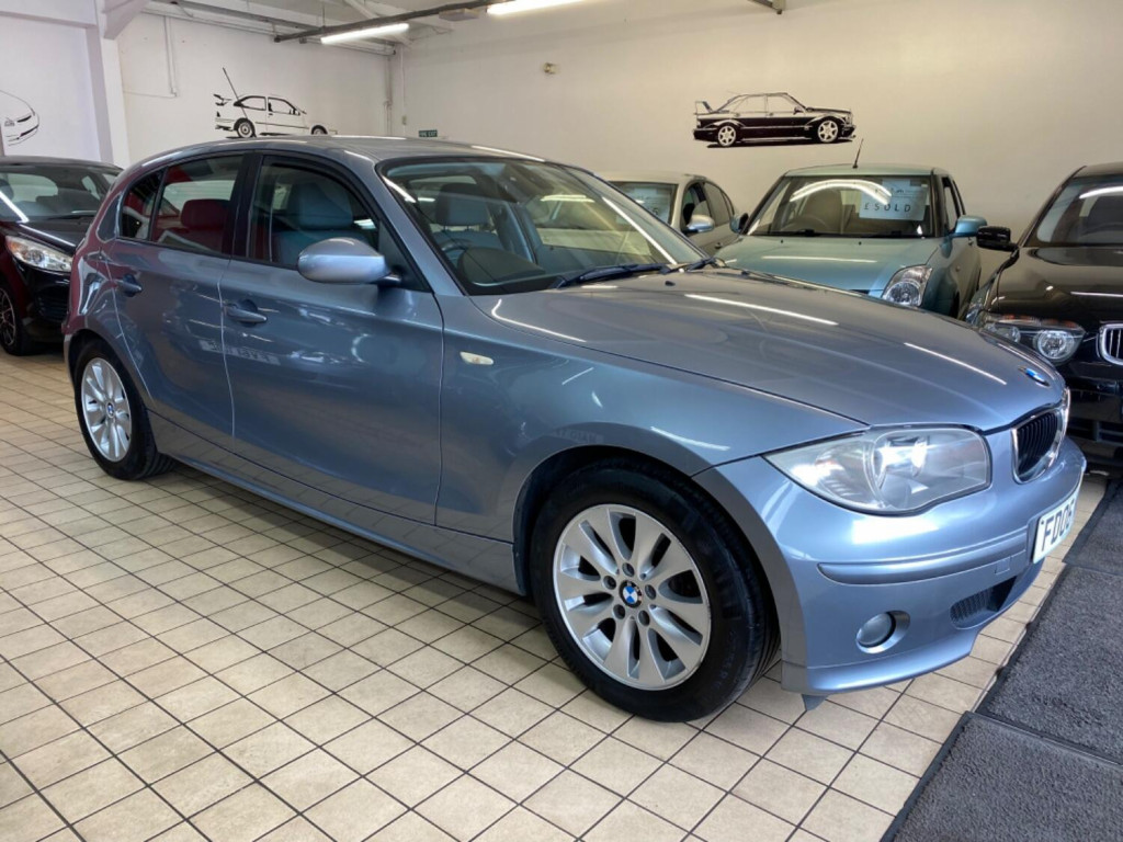 View BMW 1 SERIES 1.6 116i SE 5 door