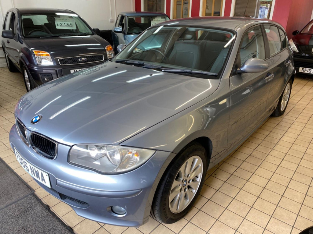 View BMW 1 SERIES 1.6 116i SE 5 door