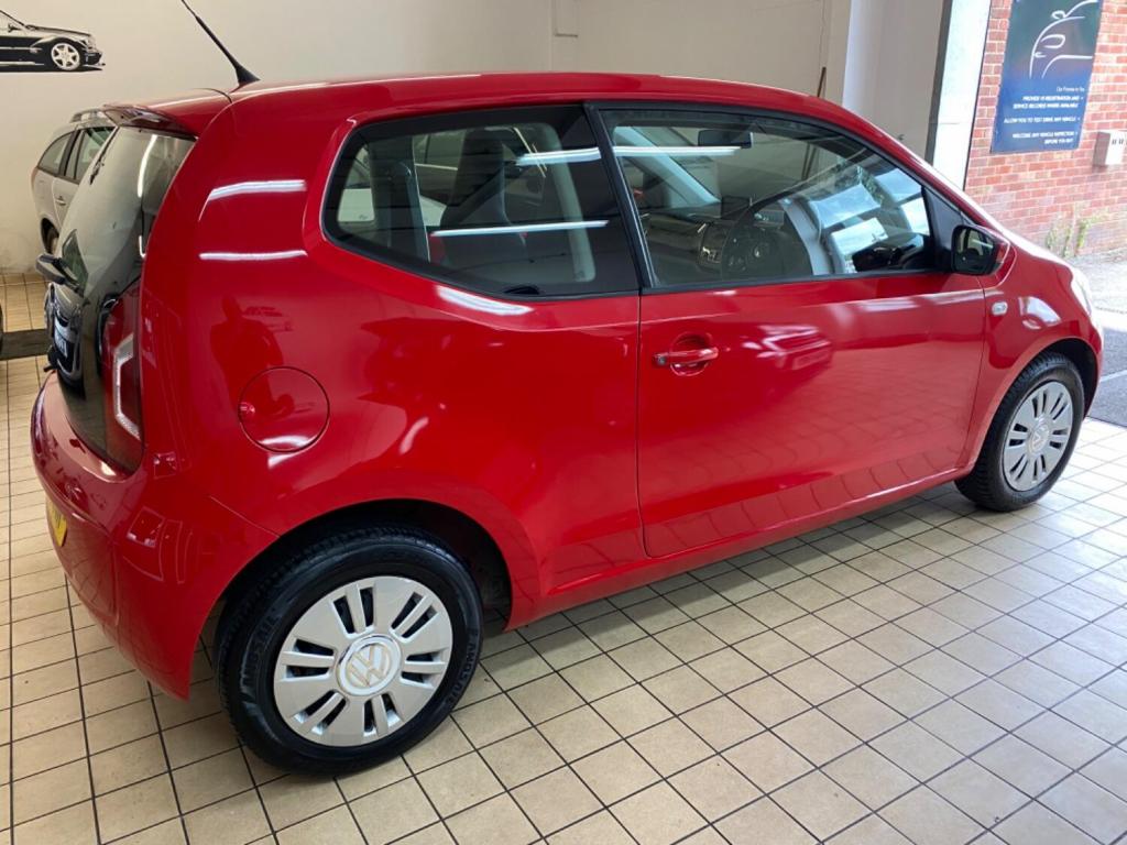 VOLKSWAGEN UP