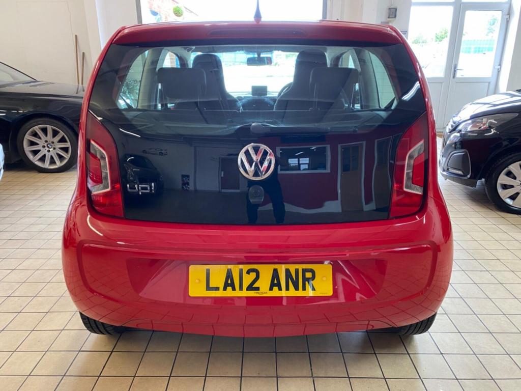VOLKSWAGEN UP