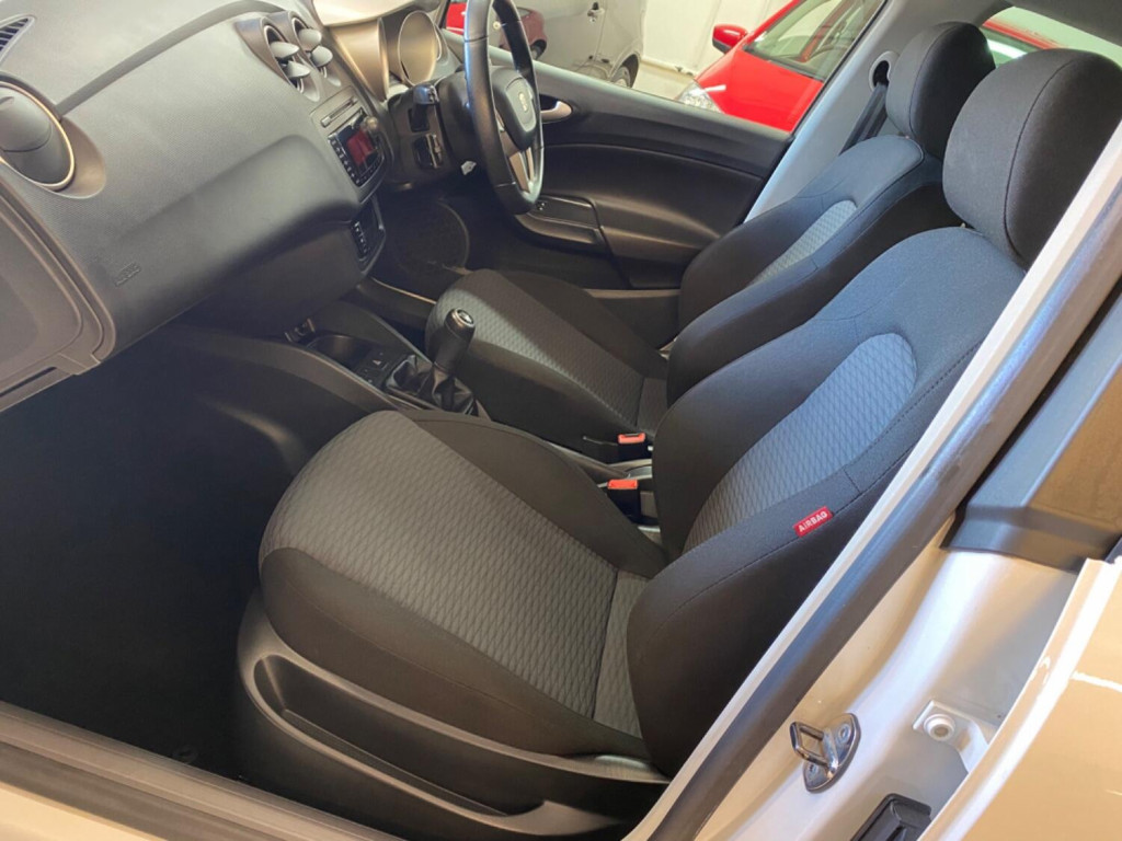 SEAT IBIZA