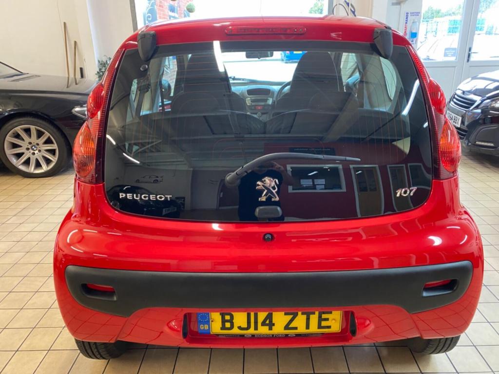PEUGEOT 107