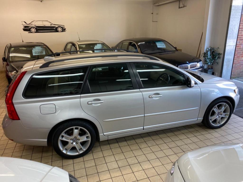 VOLVO V50