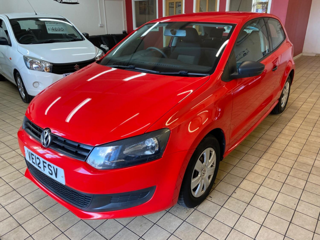 VOLKSWAGEN POLO