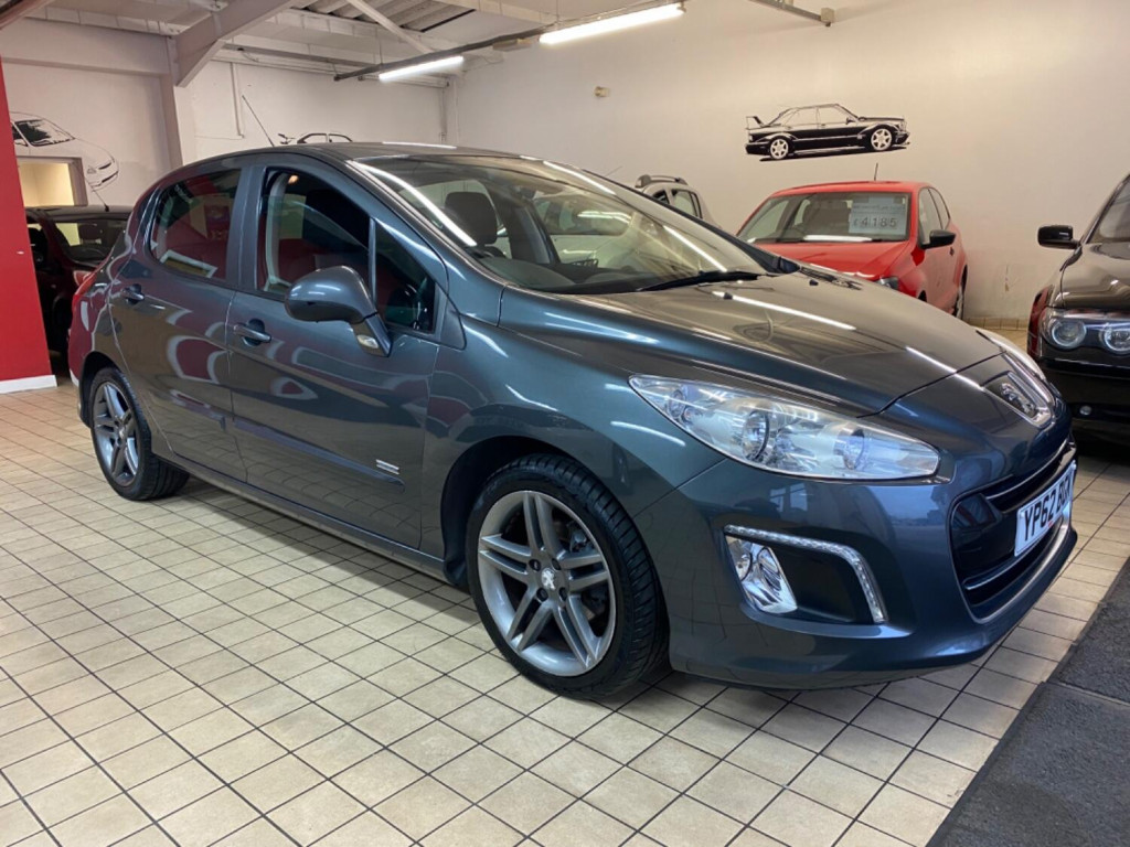 View PEUGEOT 308 1.6 e-HDi Sportium