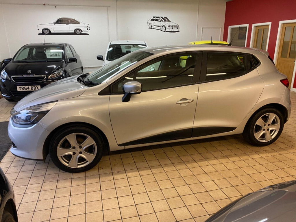 RENAULT CLIO