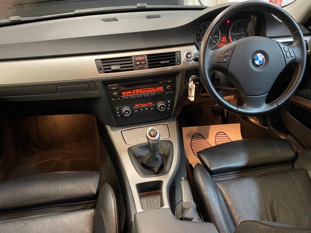 BMW 3 SERIES