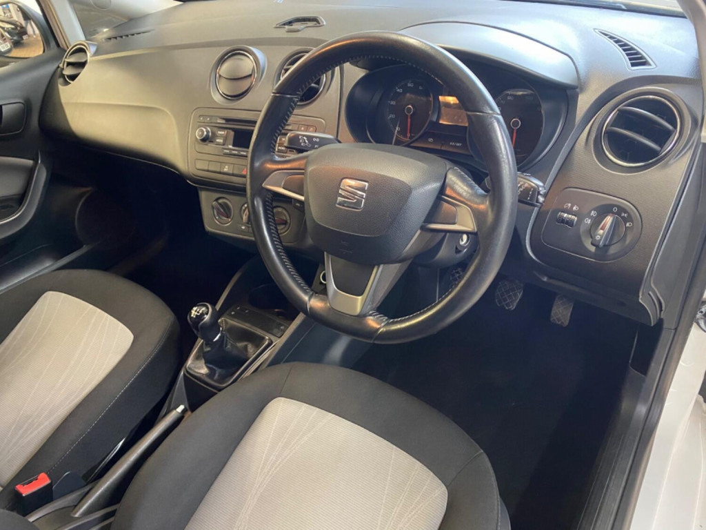 SEAT IBIZA