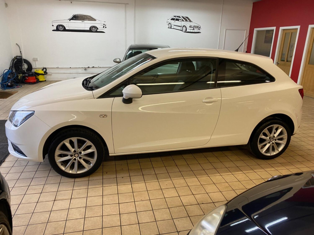 SEAT IBIZA