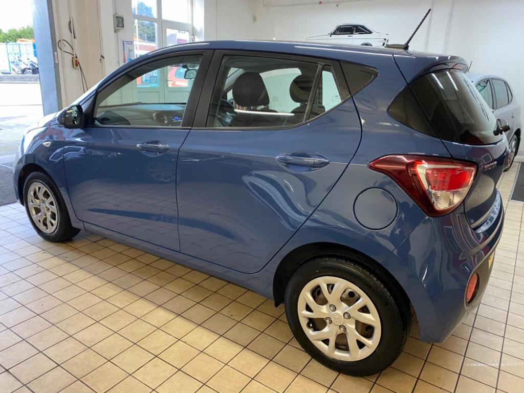 HYUNDAI I10
