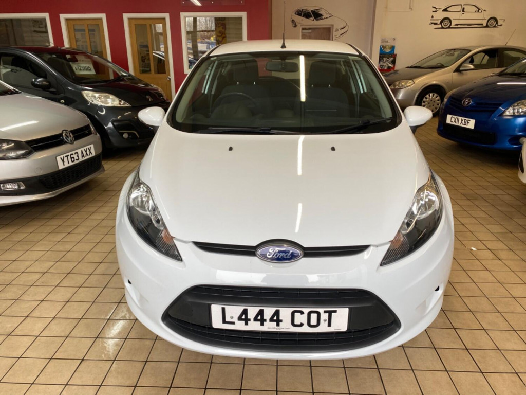 View FORD FIESTA 1.3 Edge