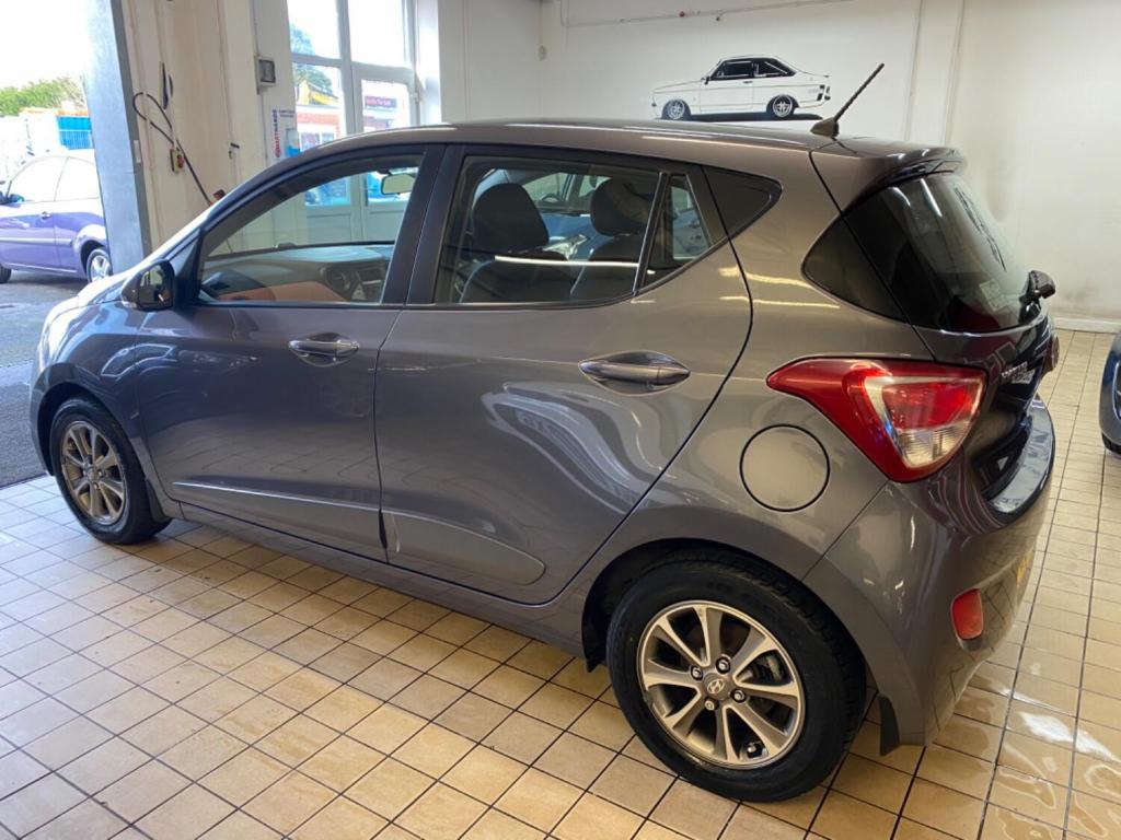 HYUNDAI I10
