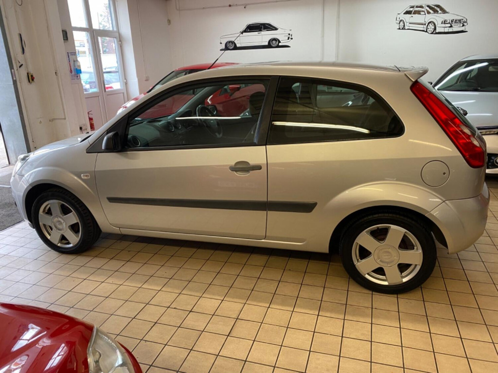 FORD FIESTA