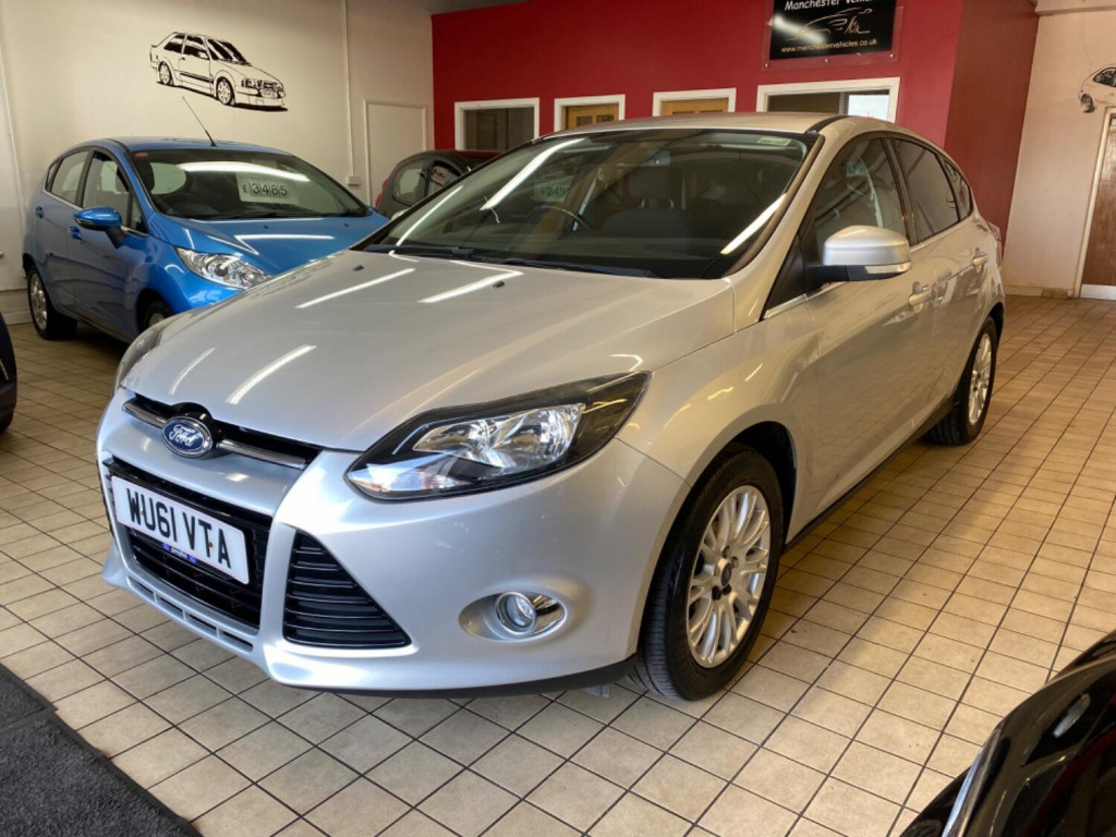 View FORD FOCUS 1.6 Titanium