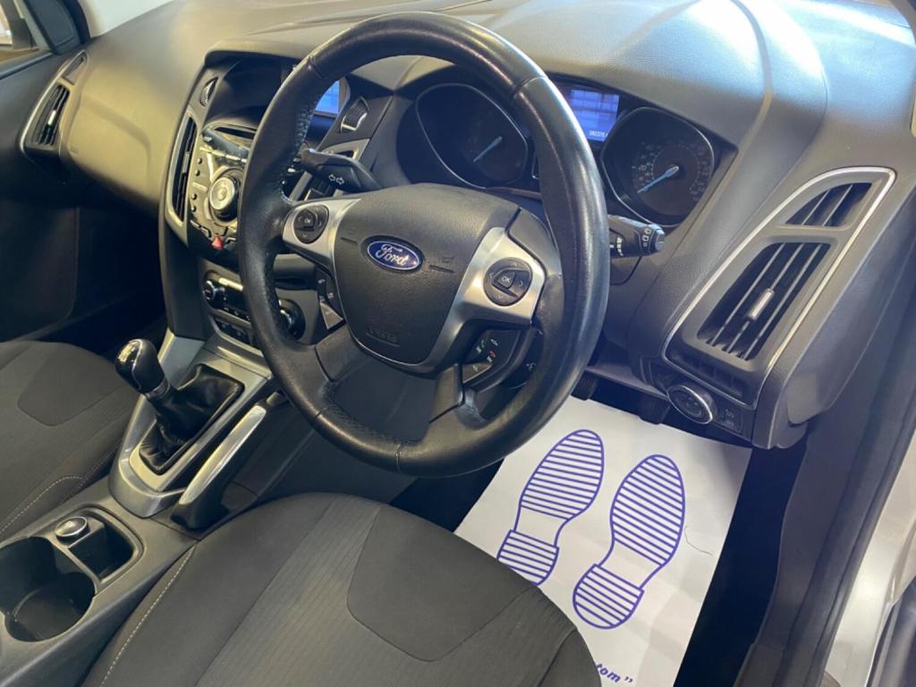 FORD FOCUS